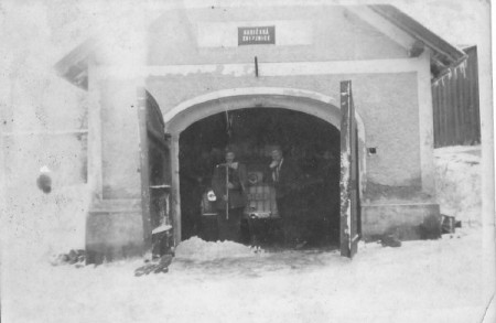 Ve dveřích p.Zatočil